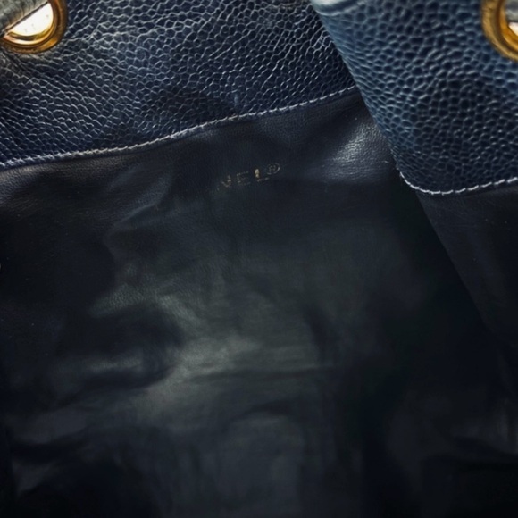 Chanel Caviar leather bucket bag 24K gold plated CC - Picture 13 of 16